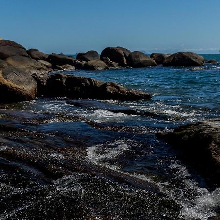 Condominio Vilabela Da Princesa Ilhabela Bagian luar foto